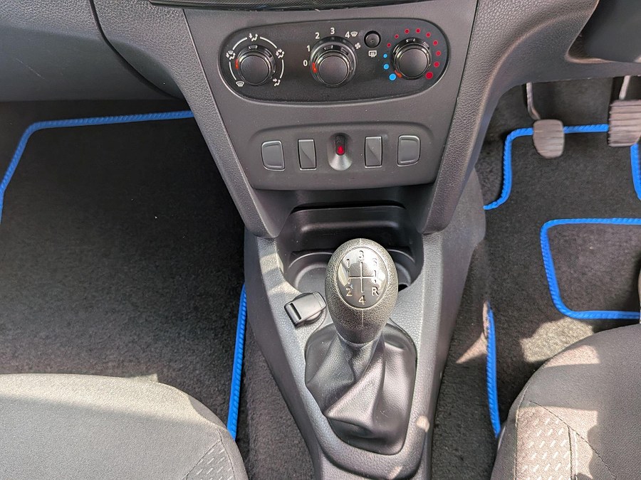 2018 Dacia Sandero photo 11