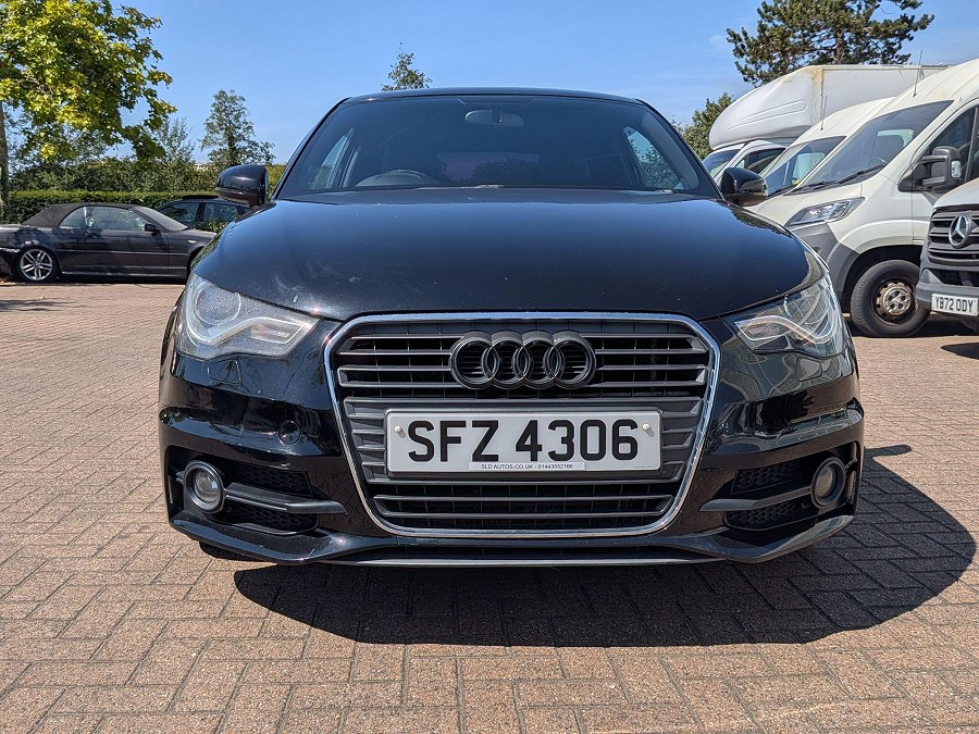 Audi A1 photo 2