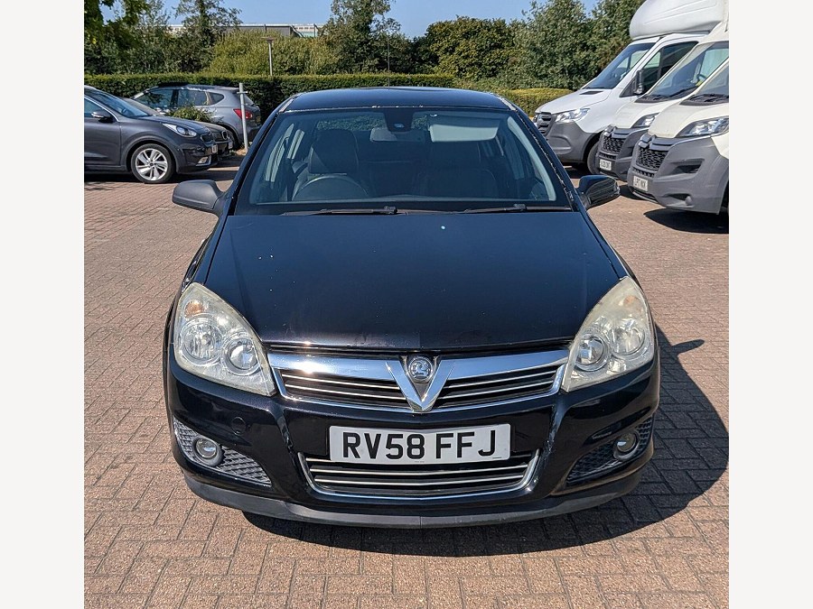Vauxhall Astra photo 2