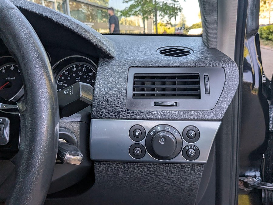 2008 Vauxhall Astra photo 12
