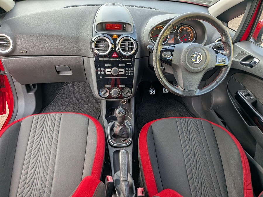 2011 Vauxhall Corsa photo 14