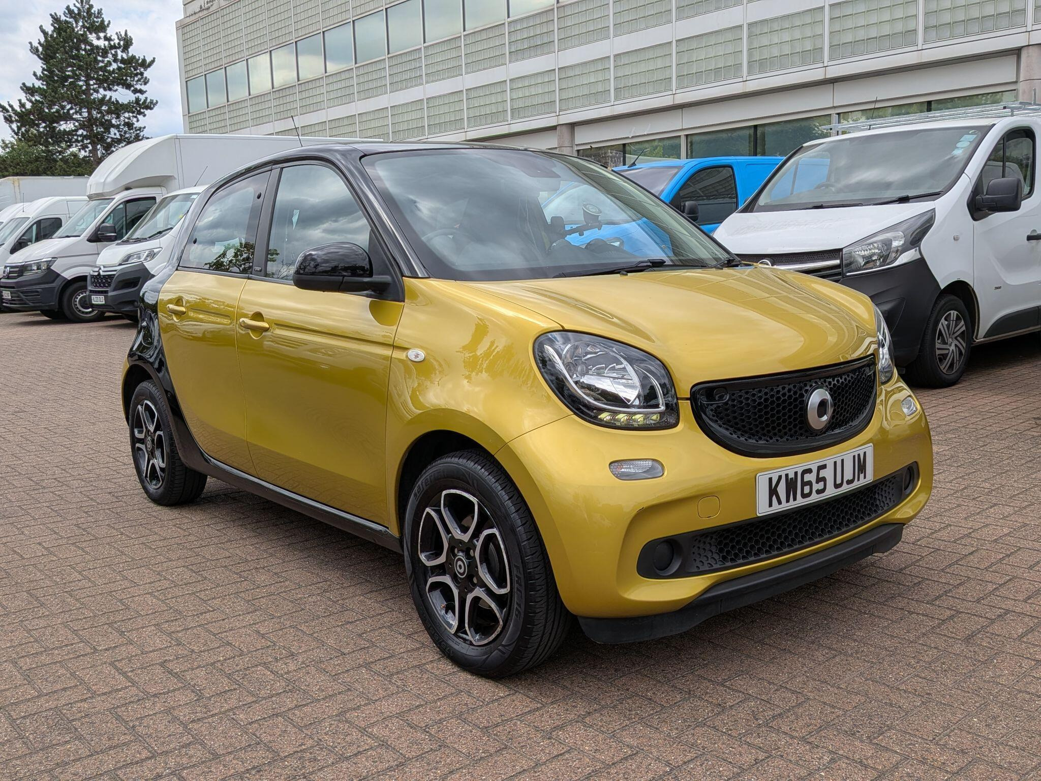 2015 Smart forfour 0.9T Prime (Premium) Euro 6 (s/s) 5dr for sale at Amin Motors Garage LTD