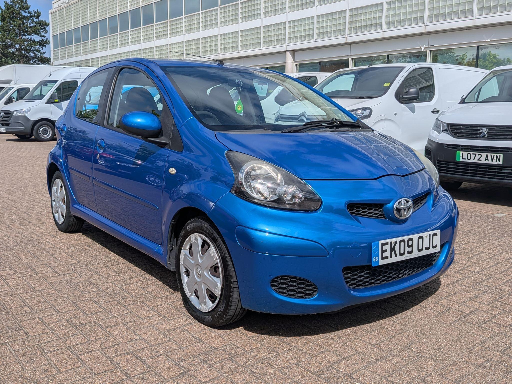 2009 Toyota AYGO 1.0 VVT-i Blue MultiMode Euro 4 5dr for sale at Amin Motors Garage LTD