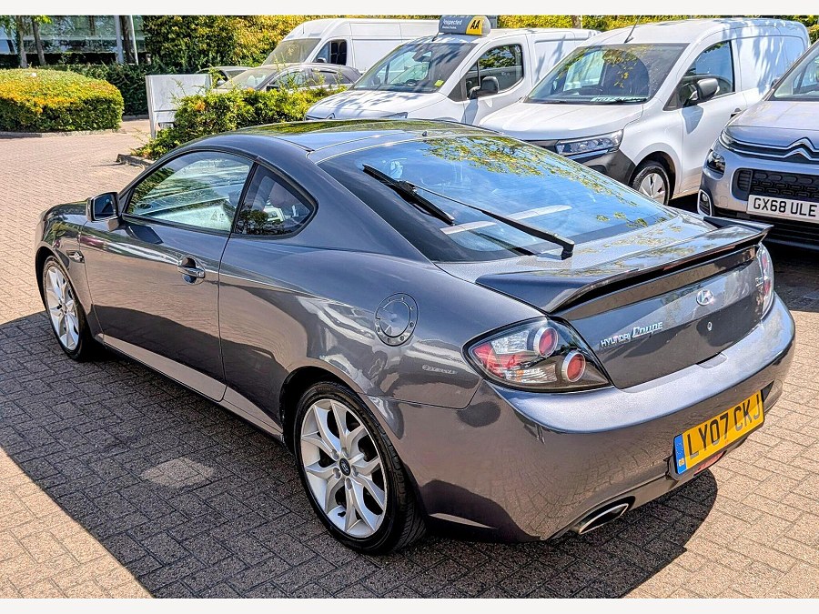 2007 Hyundai Coupe photo 8