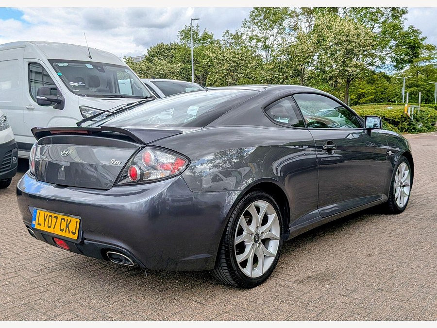 2007 Hyundai Coupe photo 11
