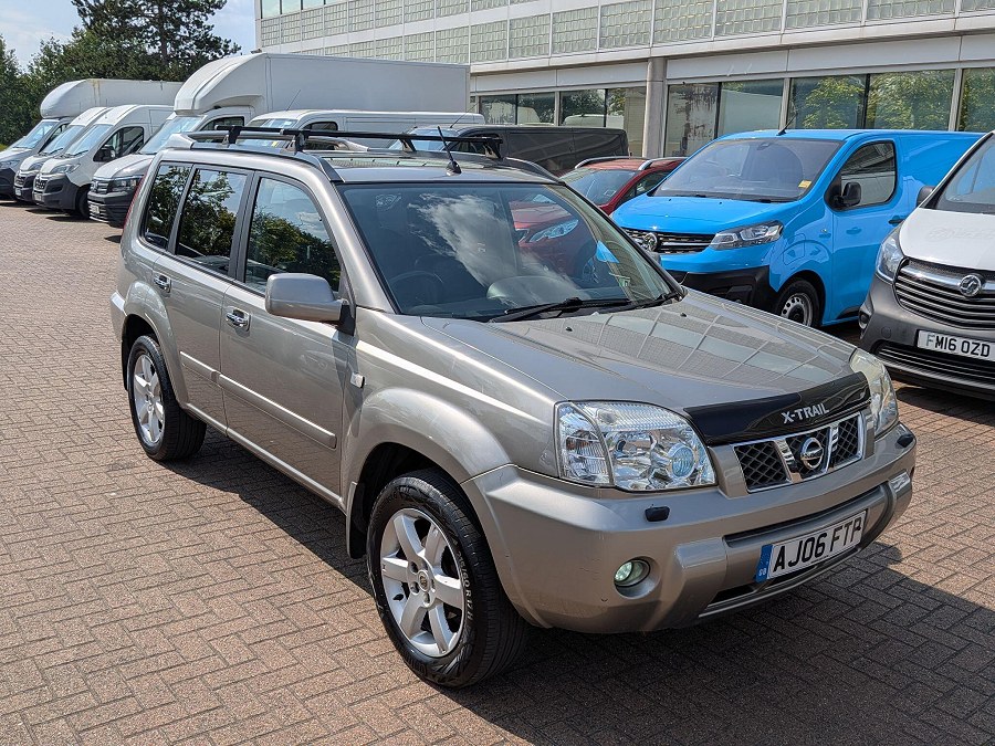 Nissan X-Trail photo 2