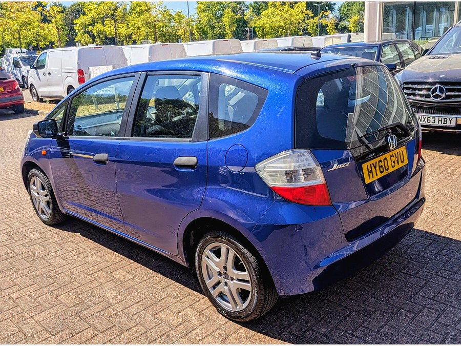 2010 Honda Jazz photo 10