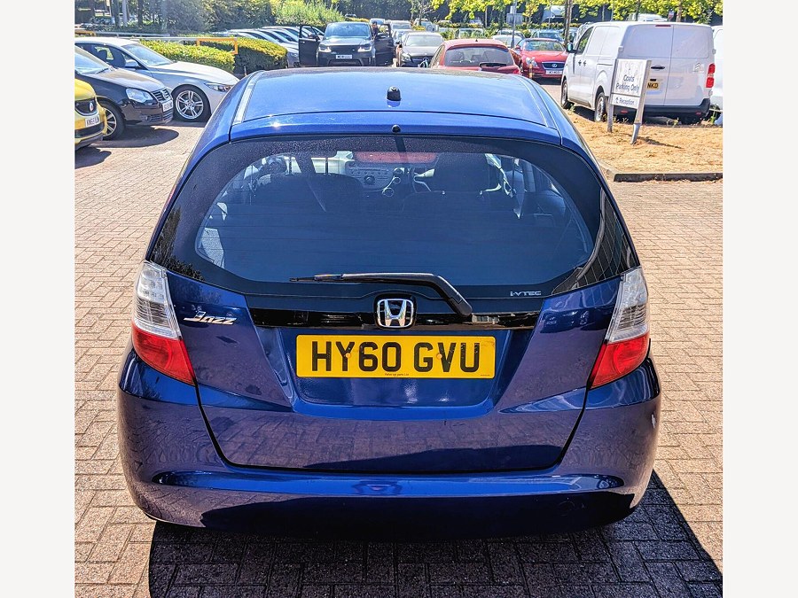 2010 Honda Jazz photo 13