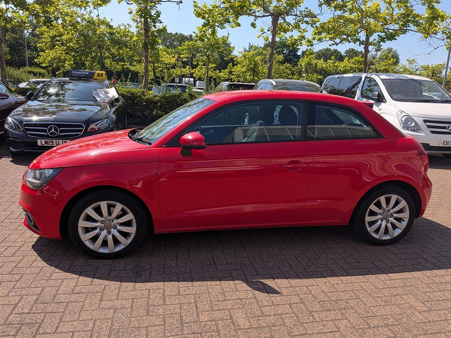 2011 Audi A1 photo 7