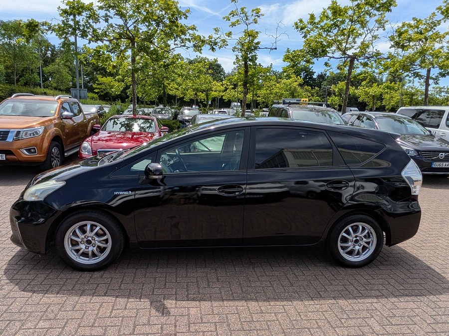 2012 Toyota Prius+ photo 9