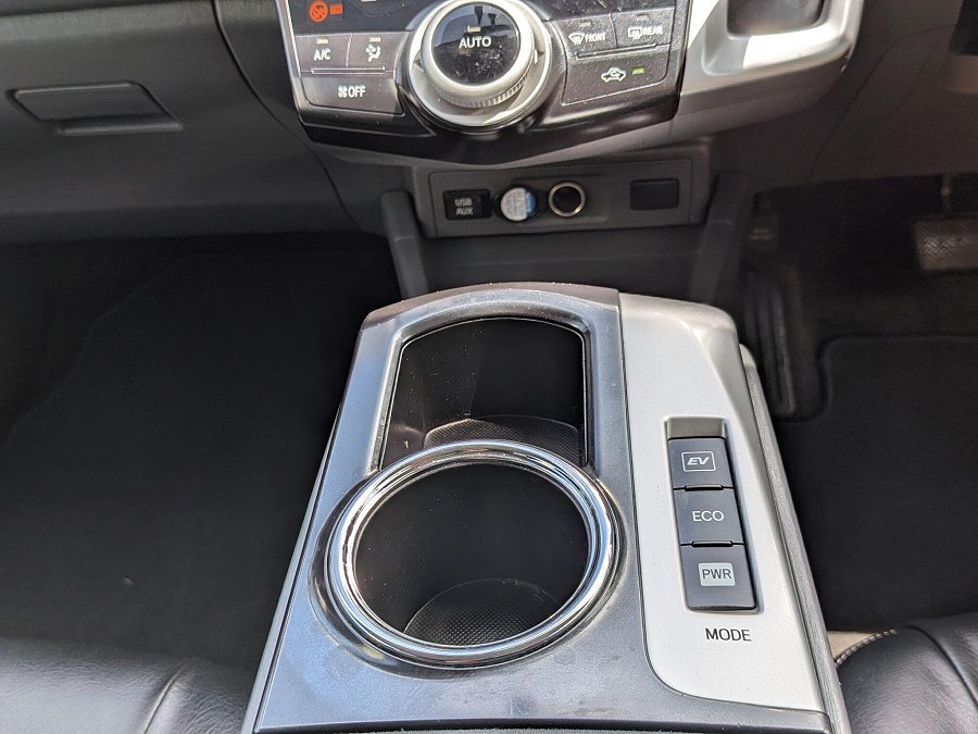 2012 Toyota Prius+ photo 13