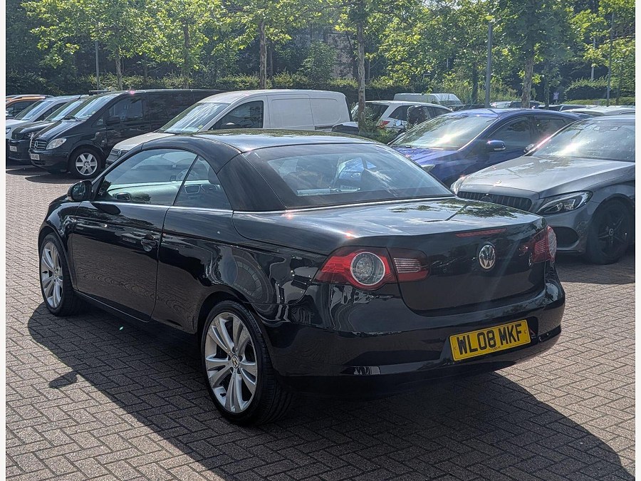 2008 Volkswagen Eos photo 11