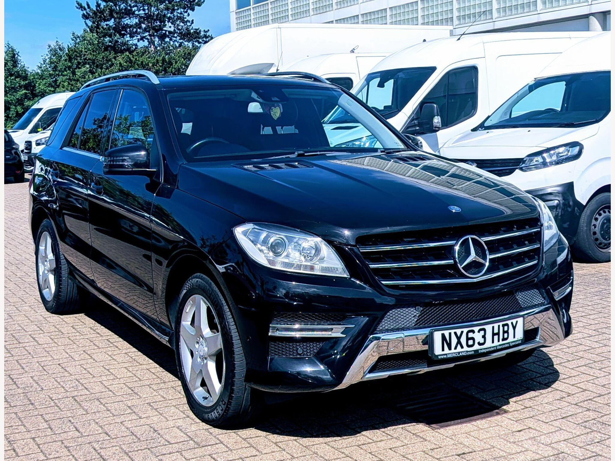 2013 Mercedes-Benz M Class 2.1 ML250 BlueTEC AMG Sport G-Tronic 4WD Euro 6 (s/s) 5dr for sale at Amin Motors Garage LTD