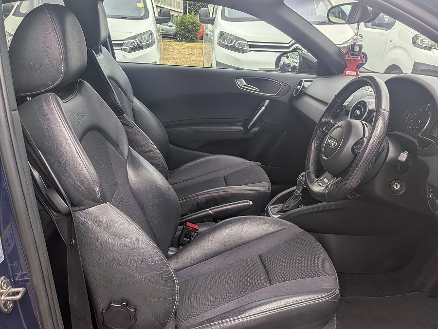 2014 Audi A1 photo 14