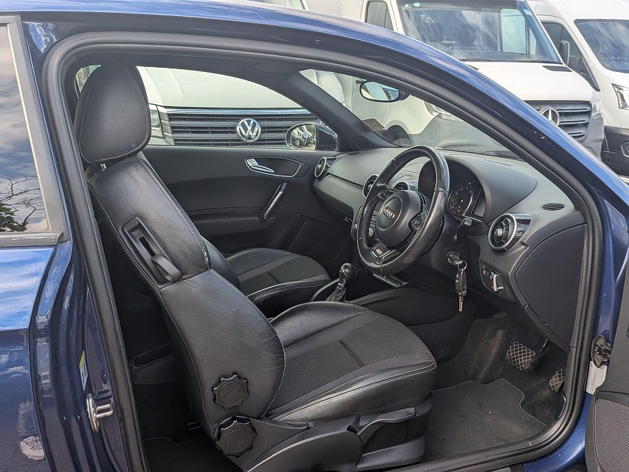 2014 Audi A1 photo 11