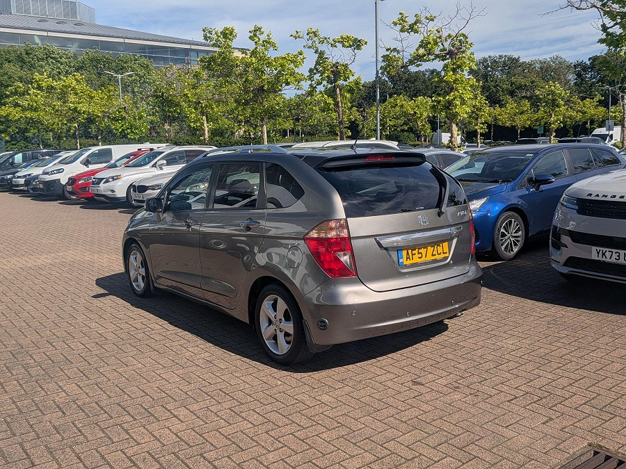 2007 Honda FR-V photo 7