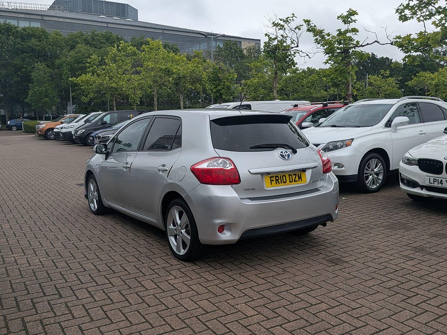 2010 Toyota Auris photo 8