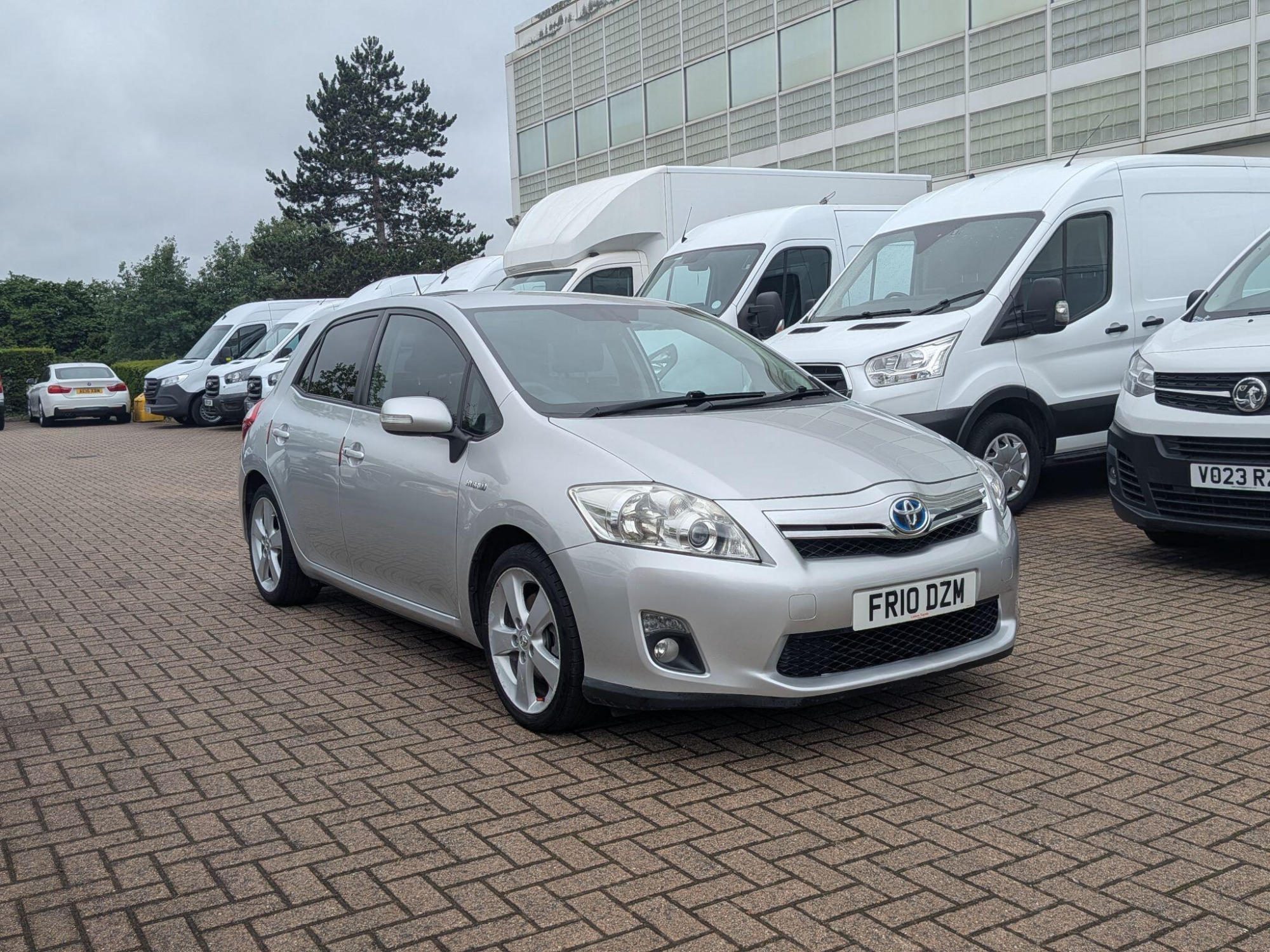 2010 Toyota Auris 1.8 VVT-h T Spirit CVT Euro 5 (s/s) 5dr for sale at Amin Motors Garage LTD