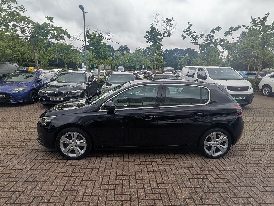 2018 Peugeot 308 photo 5