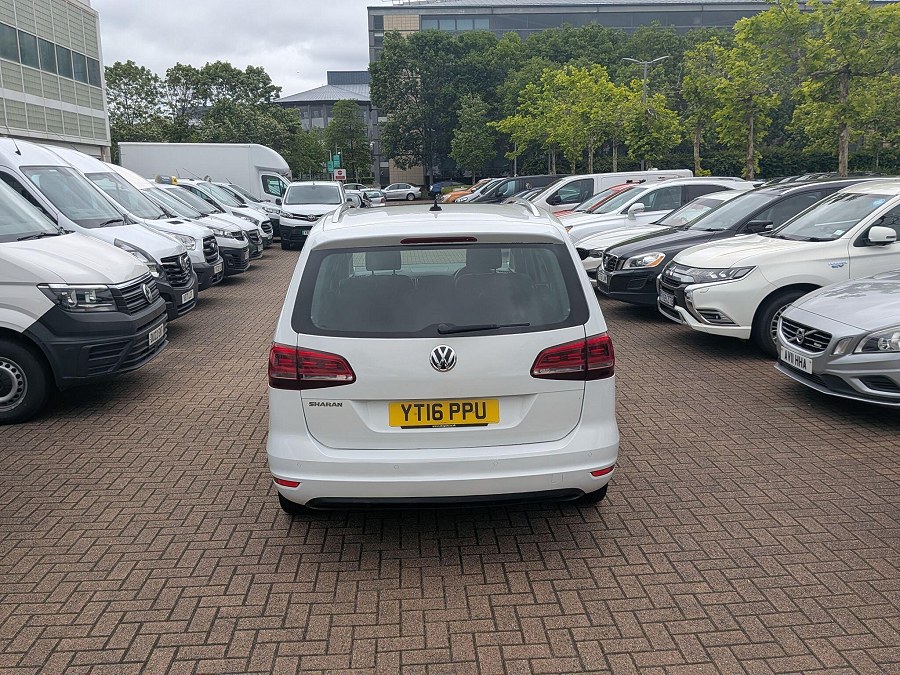 2016 Volkswagen Sharan photo 9