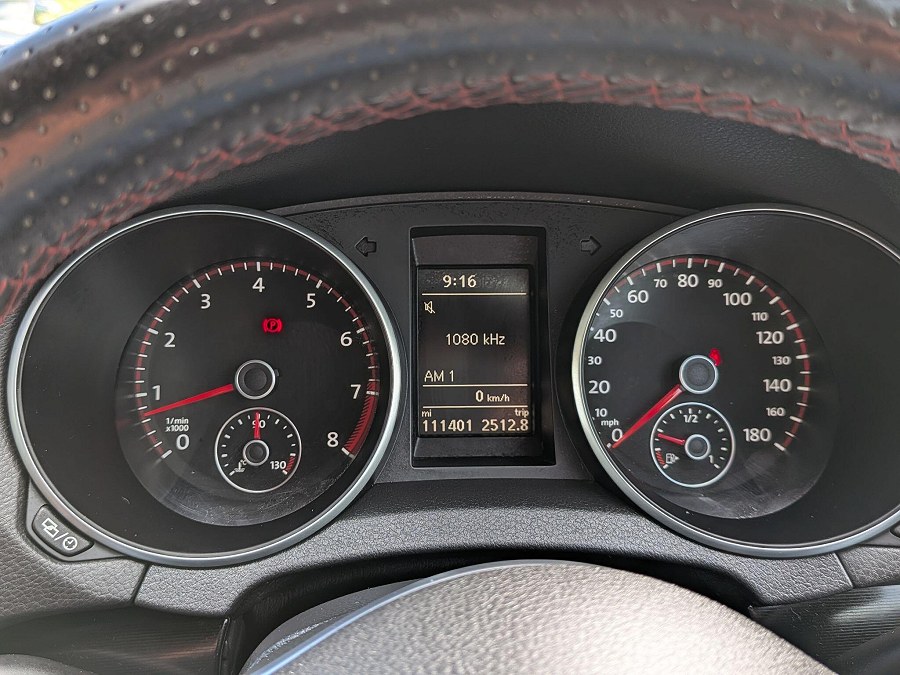 2012 Volkswagen Golf photo 13