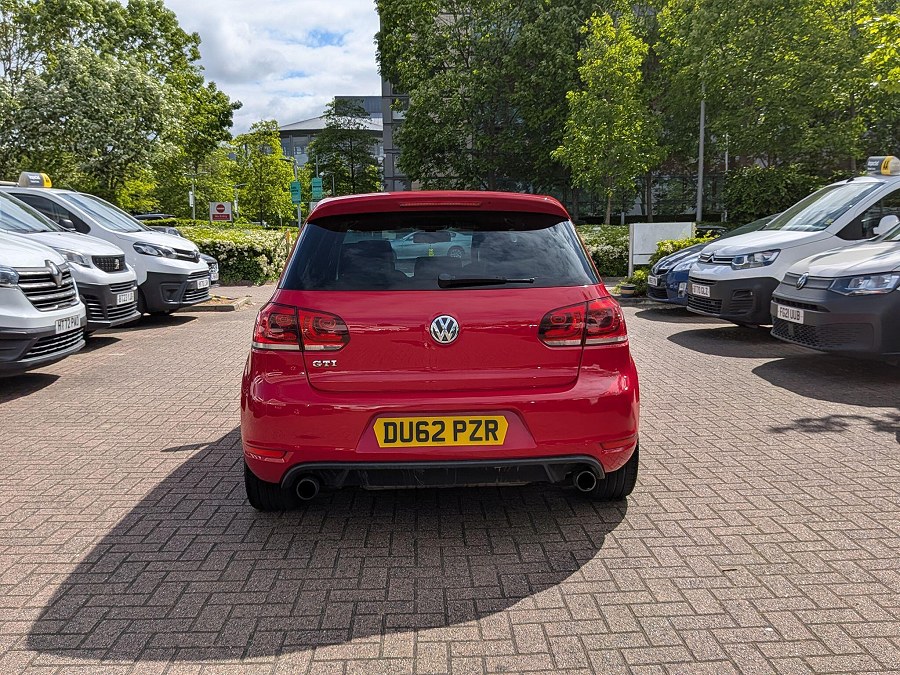 2012 Volkswagen Golf photo 7