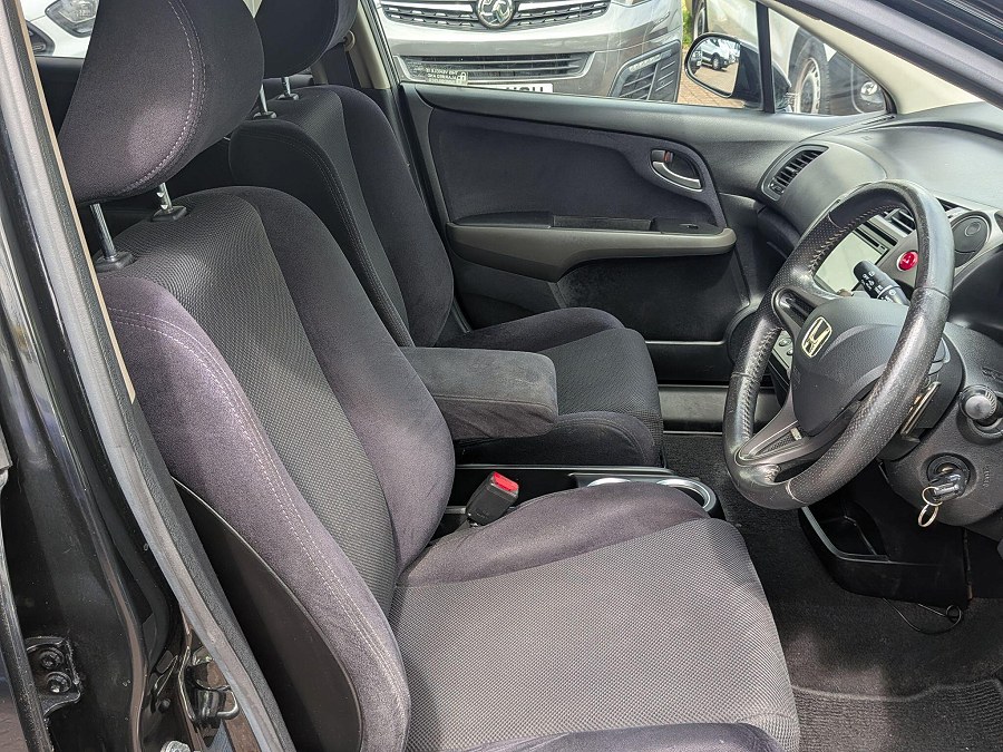 2019 Honda Stream photo 11