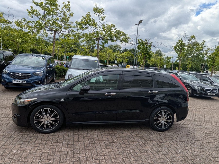2019 Honda Stream photo 7