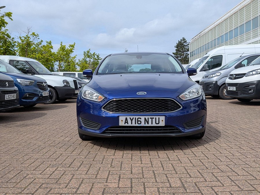 Ford Focus photo 2