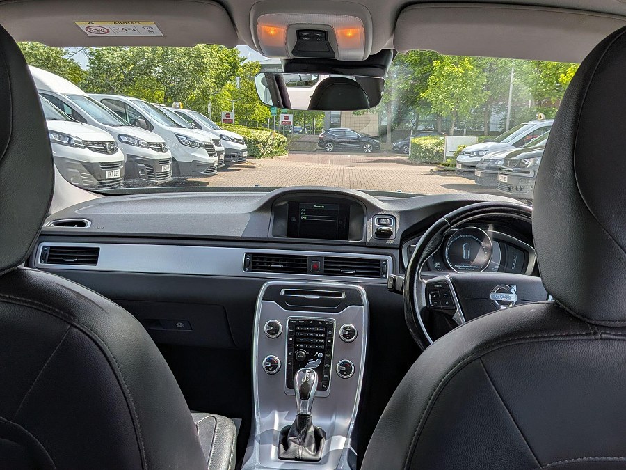 2015 Volvo V70 photo 14