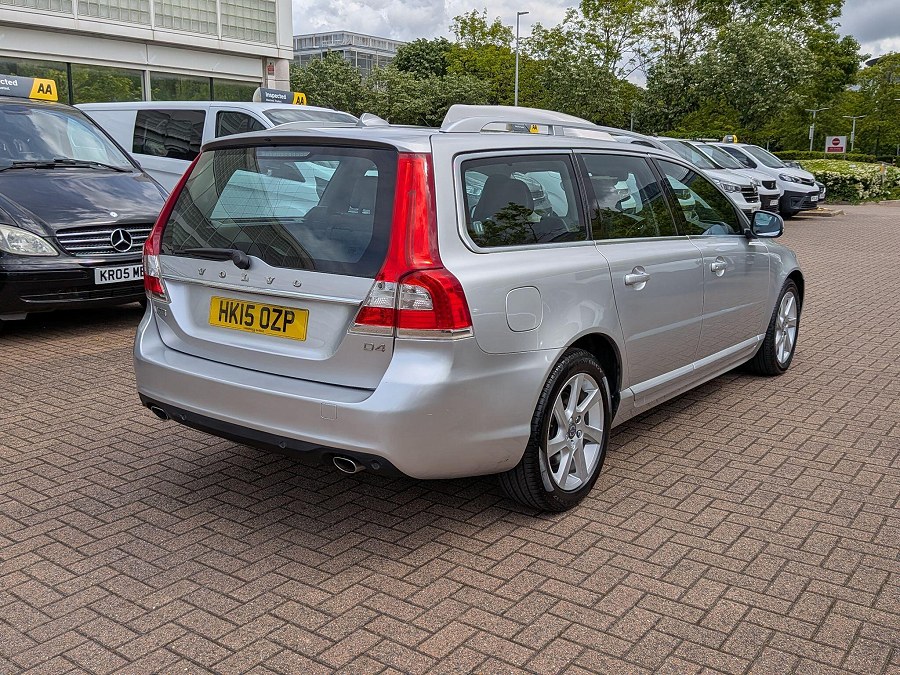 2015 Volvo V70 photo 11