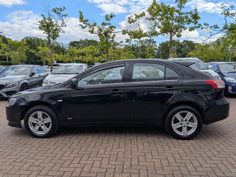 2010 Mitsubishi Lancer photo 6