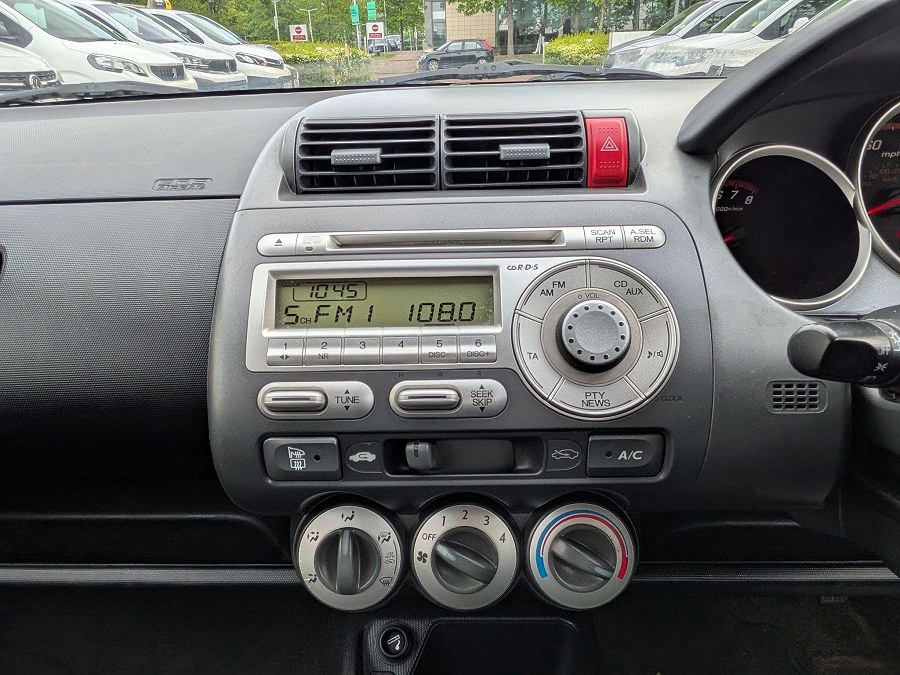 2006 Honda Jazz photo 13