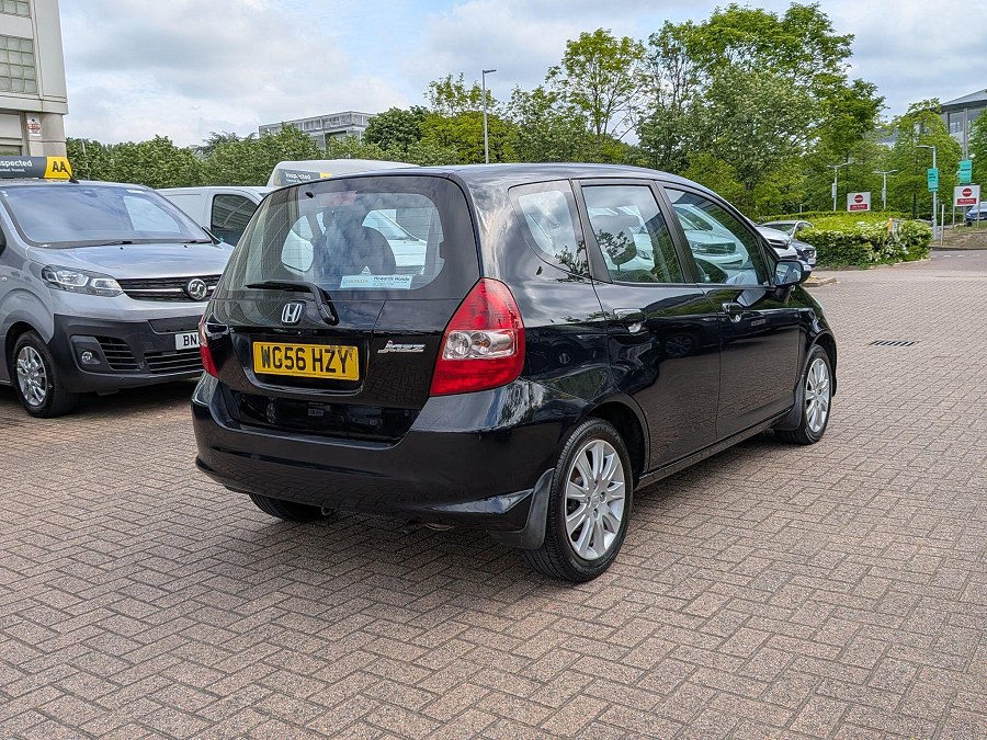 2006 Honda Jazz photo 7