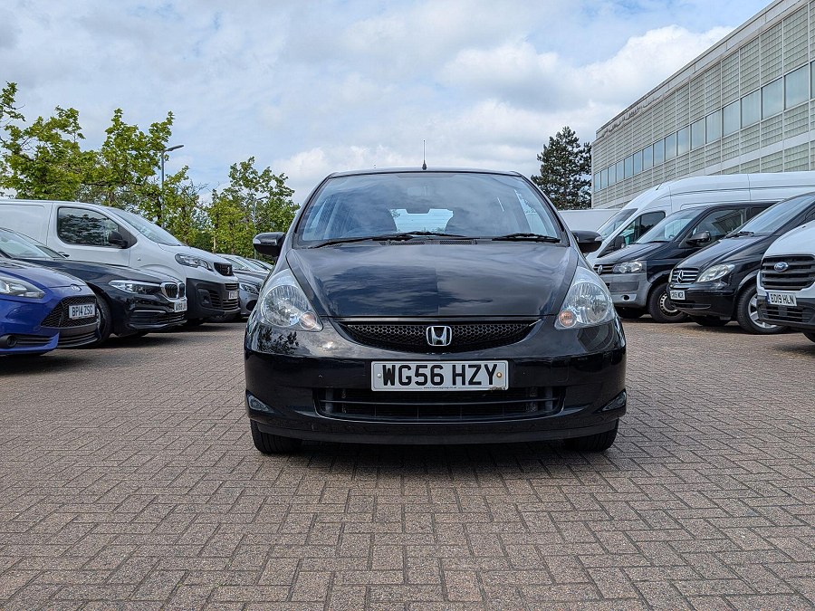 Honda Jazz photo 2
