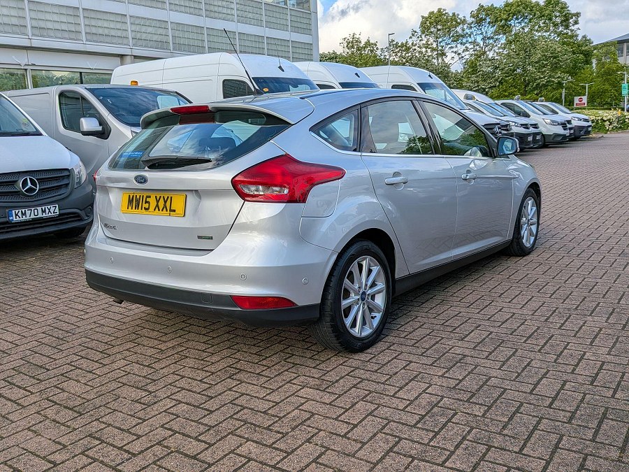 2015 Ford Focus photo 8