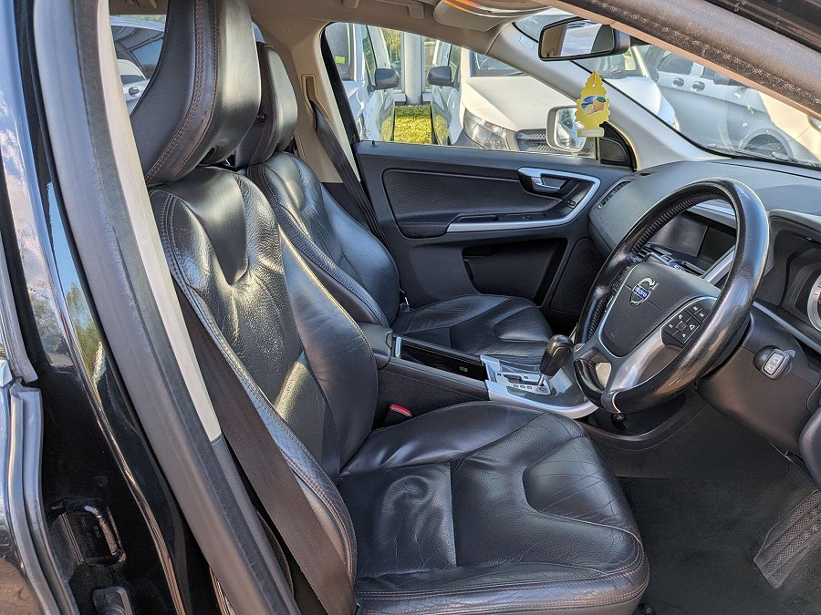 2011 Volvo XC60 photo 9