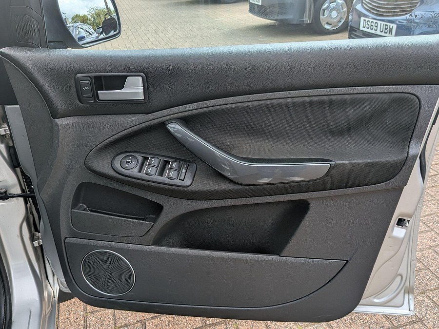 2009 Ford C-Max photo 13