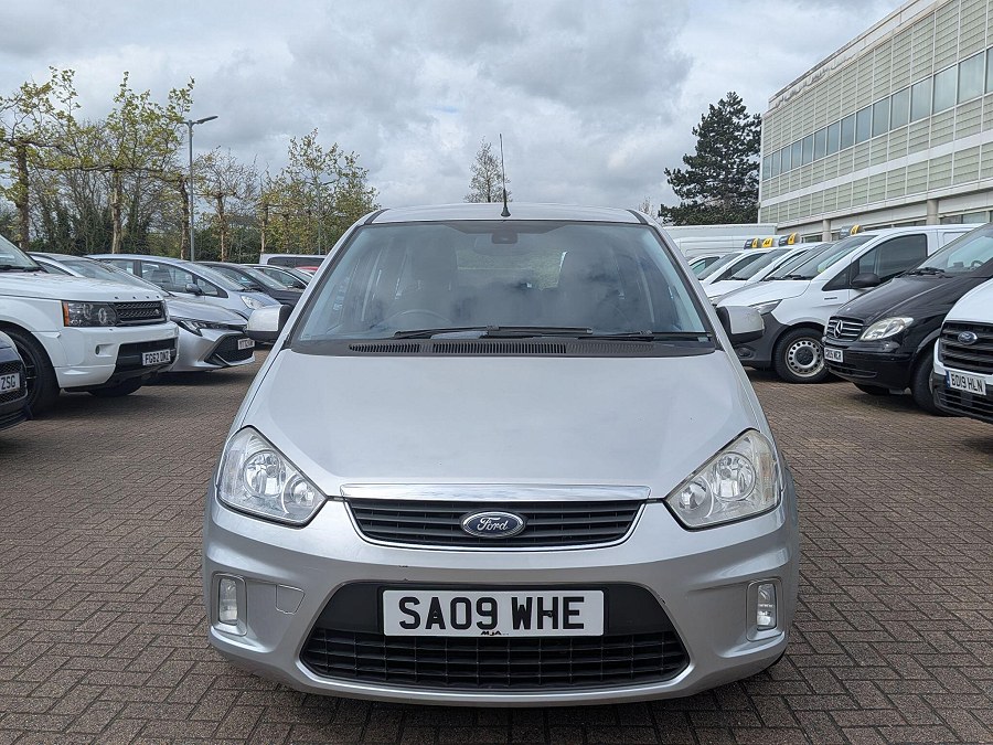 Ford C-Max photo 2
