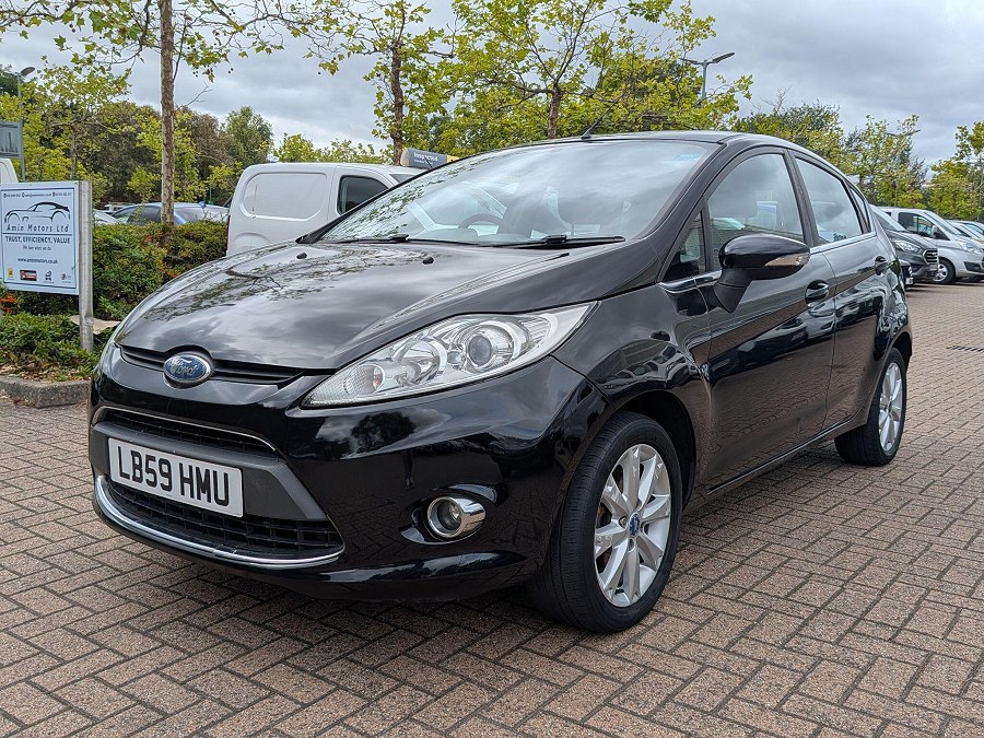 2009 Ford Fiesta photo 3