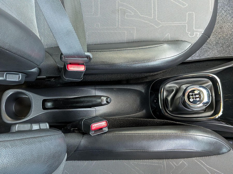 2014 Toyota AYGO photo 13