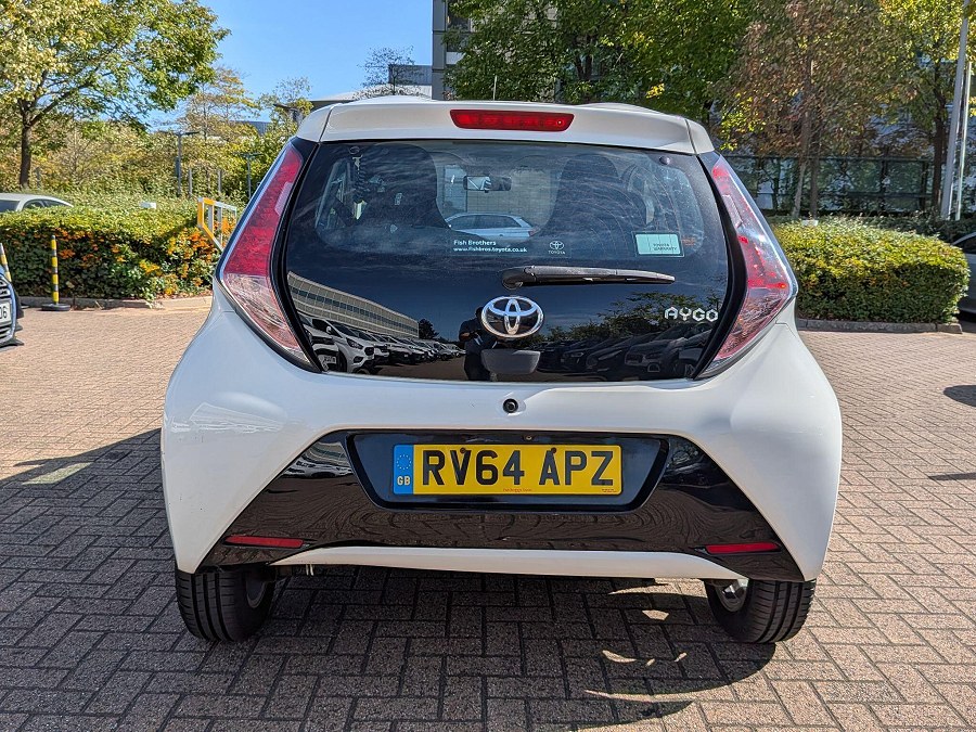 2014 Toyota AYGO photo 9