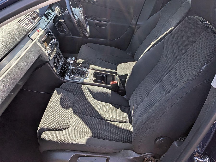 2006 Volkswagen Passat photo 9