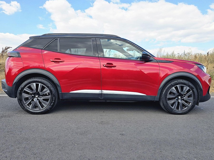 2021 Peugeot E-2008 photo 8