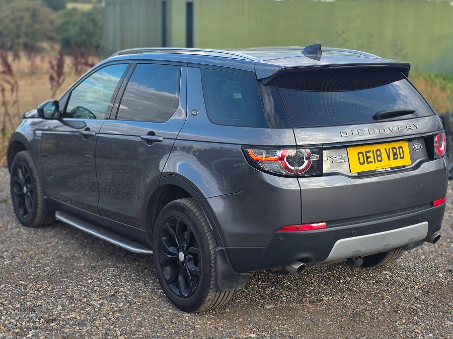 2018 Land Rover Discovery Sport photo 13
