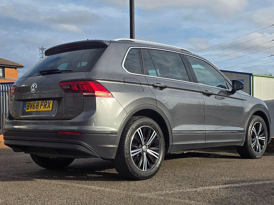 2018 Volkswagen Tiguan photo 13