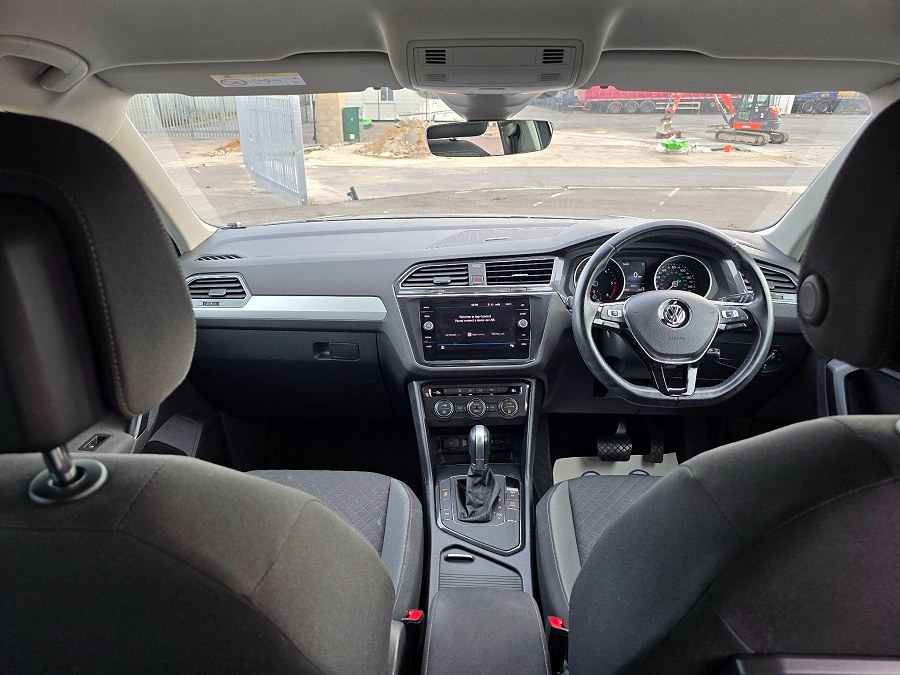 2018 Volkswagen Tiguan photo 3