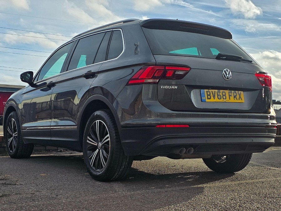 Volkswagen Tiguan photo 2