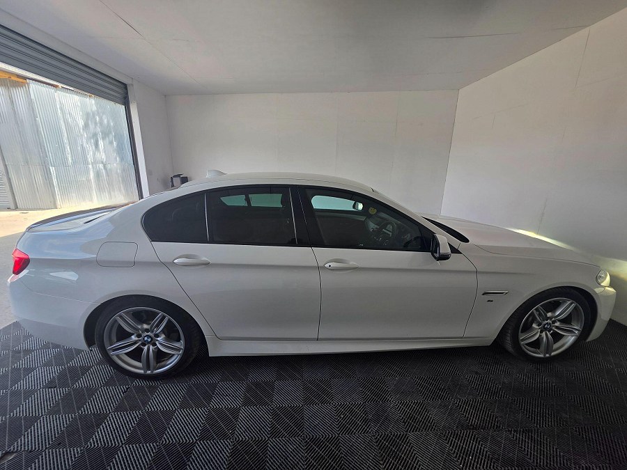 2016 BMW 5 Series photo 9