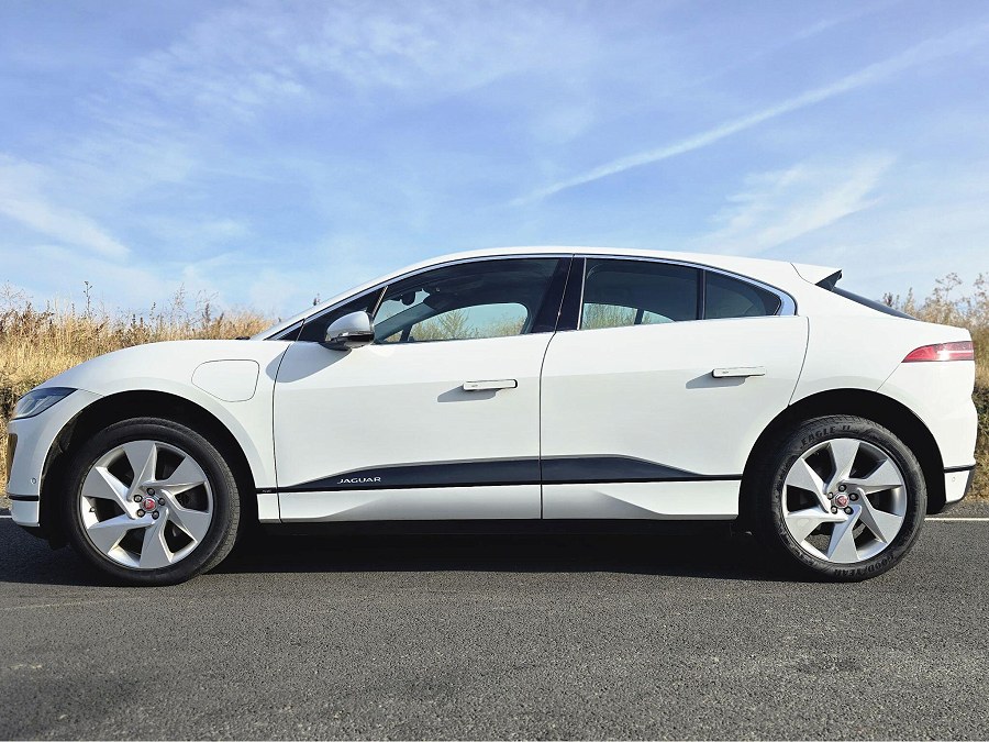 2019 Jaguar I-PACE photo 7